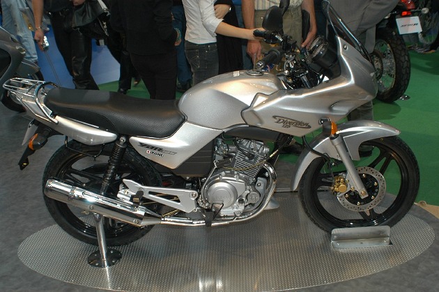 Yamaha Diversion XJ125S