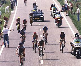 Motoren in aktie tijdens de Triathlon